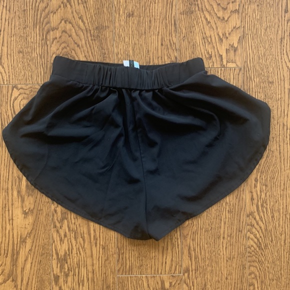 Kendall & Kylie Micro Mini Athletic Short - Picture 2 of 4